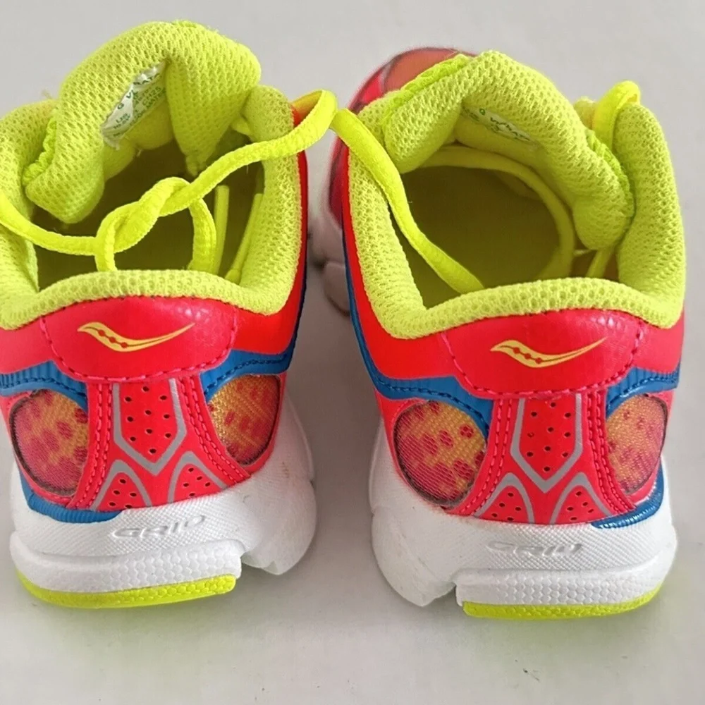 Saucony anti odor